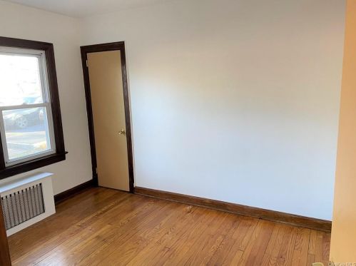 190 Babbitt Rd, Bedford Hills NY  10507-2068 exterior