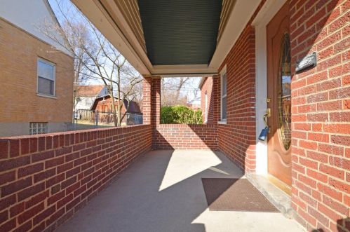 8339 Banbury St, Cincinnati, OH 45216-1009