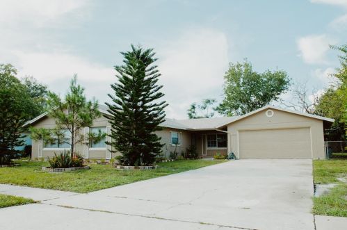 3217 Timothy St, Apopka FL  32703-6047 exterior