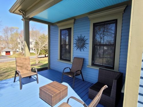 45 Thaxter Ave, Abington MA  02351-2505 exterior