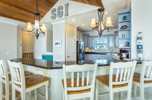 709 Gulf Beach Dr, Saint George Island FL  32328-2914 exterior