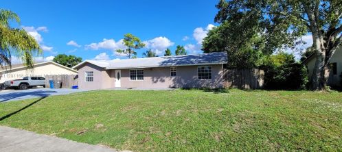 826 Hibiscus Dr, West Palm Beach, FL 33411-3437