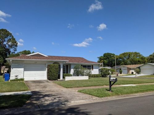 2970 Huntington Ct, Palm Harbor, FL 34684-2713
