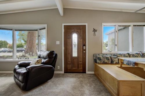 749 Manzanita Ave, Sunnyvale, CA 94085-3046