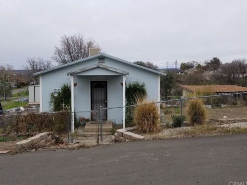 2848 Ithaca St, Oroville, CA 95966-6719