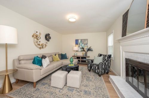 2601 Daye Dr, Greensboro NC  27406-6205 exterior