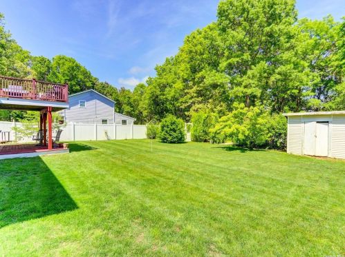 203 6th Ave, Holtsville NY  11742-2341 exterior