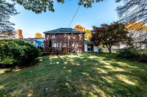 239 Pleasant St, Xenia OH  45385-2317 exterior