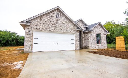 1620 Robert St, Fort Worth, TX 76104-7127