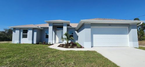 3620 3rd St, Lehigh Acres, FL 33936-2177