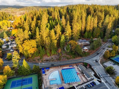 10458 Vly Vw Dr, Grass Valley CA  95949 exterior