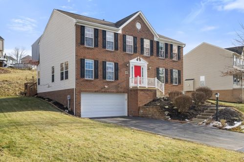 5205 Forest View Dr, Mc Donald, PA 15057-3525
