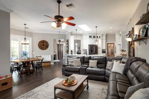 127 Oakley Ct, De Bary FL  32713-4101 exterior