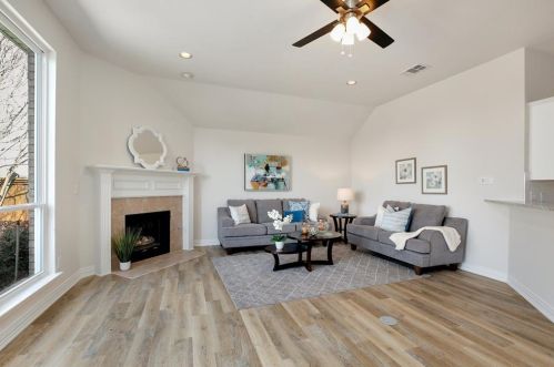 3812 Belton Dr, Dallas, TX 75287-4800