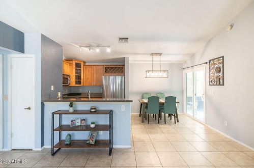 3036 Bluefield Ave, Phoenix AZ 85053-1125 exterior