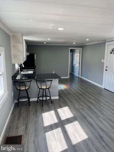 7803 Hampton Dr, Yardley PA  19067-5141 exterior