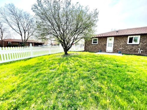 2193 Crary St, Green Bay, WI 54304-4852