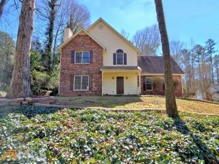 200 Bellevue Loop, Fayetteville, GA 30215-4652