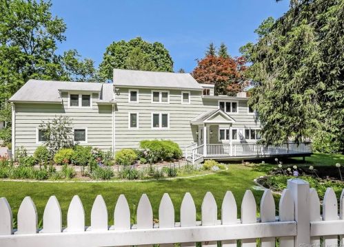 321 Mountain Rd, Ridgefield, CT 06877-1614