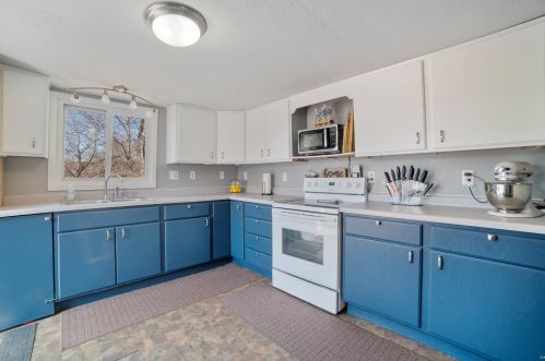 5 58th Ave, Duluth MN  55804-2505 exterior