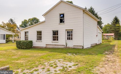 147 Euclid Ave, Charles Town WV  25414-1111 exterior