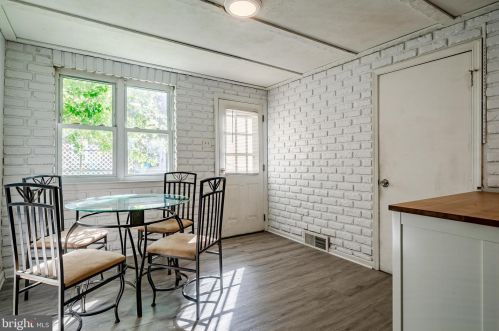 1423 Simpson St, Boothwyn PA  19061-4334 exterior