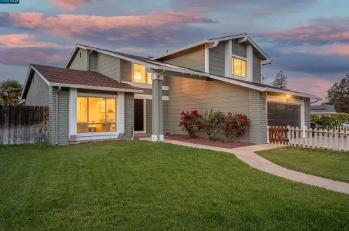 4320 Foothill Way, West Pittsburg, CA 94565-6209