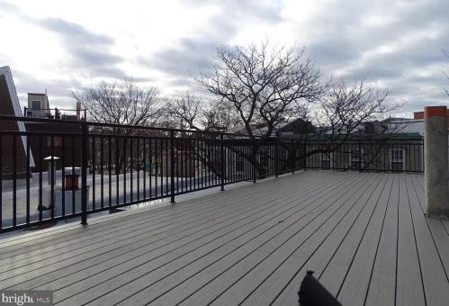 563 Judson St, Philadelphia PA  19130-3122 exterior