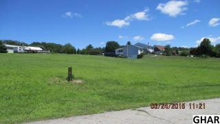 12 Hill Top Rd, Powells Vly, PA 17032-9405
