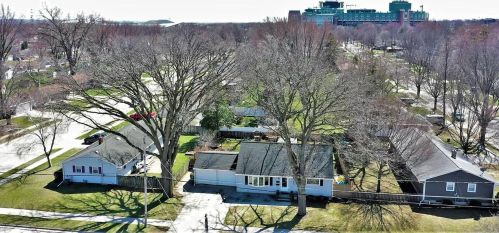 1217 Biemeret St, Green Bay, WI 54304-3260