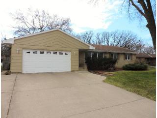 6917 45th Ave, Minneapolis, MN 55428-5017