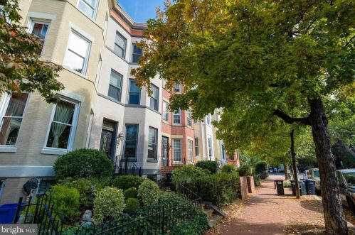 514 Seward Sq, Washington, DC 20003-1114
