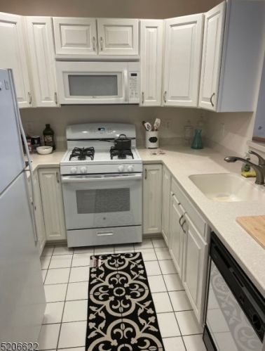 405 Dalton Ct, Parsippany NJ  07834-3467 exterior