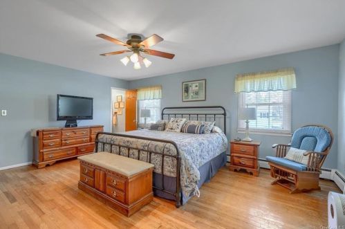 11 Hillside Ter, Monroe NY  10950-2515 exterior