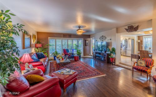 1126 Dorado Vista Dr, Tucson, AZ 85715-4710