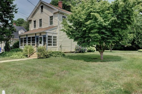 296 Nott St, Hartford, CT 06109-1623