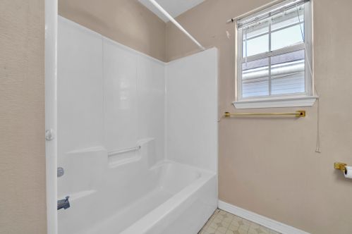 1916 Summer Hills Ln, Fort Walton Beach FL  32547-7036 exterior