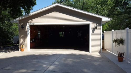 2341 Libal St, Green Bay, WI 54301-2023