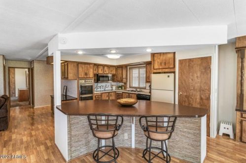 2252 Nicklaus Dr, Mesa, AZ 85215-2659