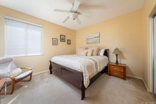 29236 Discovery Ridge Dr, Santa Clarita CA  91390-5761 exterior