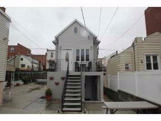 165 Bay 46th St, Brooklyn, NY 11214-6801