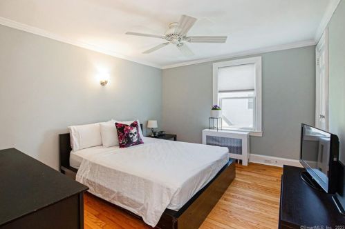 245 Dixon St, Bridgeport CT  06604-1805 exterior