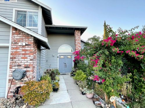 74 Ravenswood Ct, Oakley, CA 94561-3062