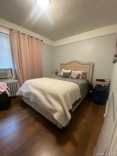 2824 Wellman Ave, Bronx NY  10461-5425 exterior