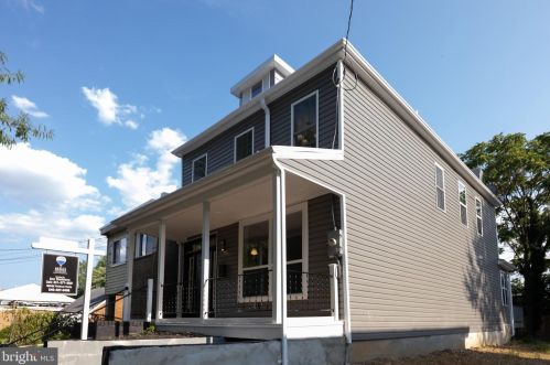 5341 Hayes St, Washington, DC 20019-7016