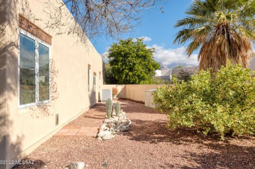300 Hidden Quail Dr, Tucson AZ  85704-6940 exterior