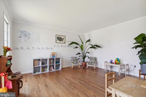 11824 Troika Ct, Woodbridge VA  22192-6282 exterior