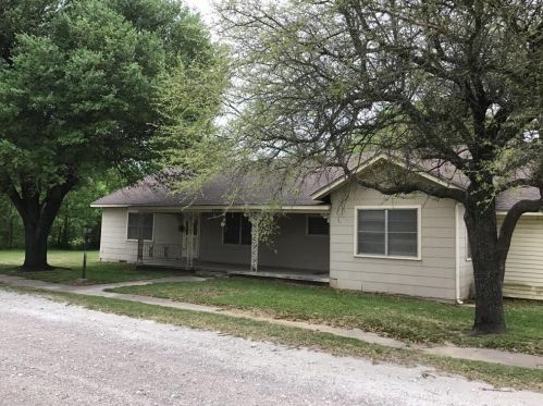1200 Dallas St, Thornton, TX 76687-2577