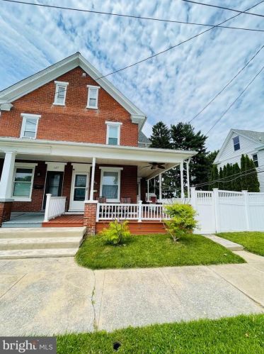 125 7th St, Rudytown, PA 17070-1956
