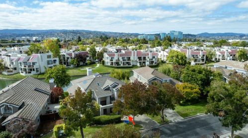 568 Island Pl, Redwood City, CA 94065-1541